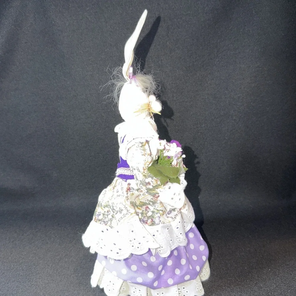 Vintage‎ Easter Bunny Figurine 12